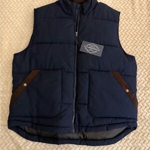 Men’s St. John’s Bay Navy Blue Puffer Vest w/Brown Accents, Size XL, BNWT